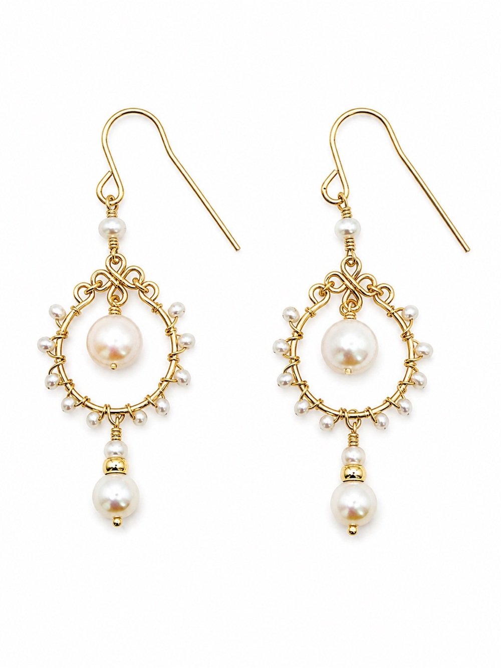 Sonia Pearl Earrings
